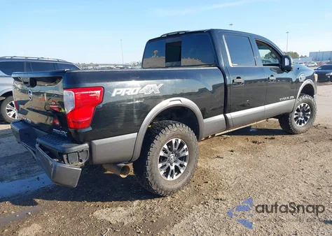 2017 Nissan Titan Xd Pro-4X Diesel из США, поврежденный, VIN 1N6BA1F45HN533768